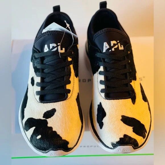 NIB APL WOMENS TECHLOOM PHANTOM BLACK/WHITE ICONIC CALF HAIR SNEAKER SZ 7.5 - Picture 8 of 14